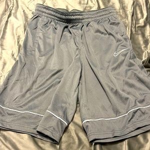 Men’s Nike Dri-Fit short size Large